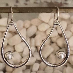 [SOLD] Silpada Sterling and Pearl Earrings W2046